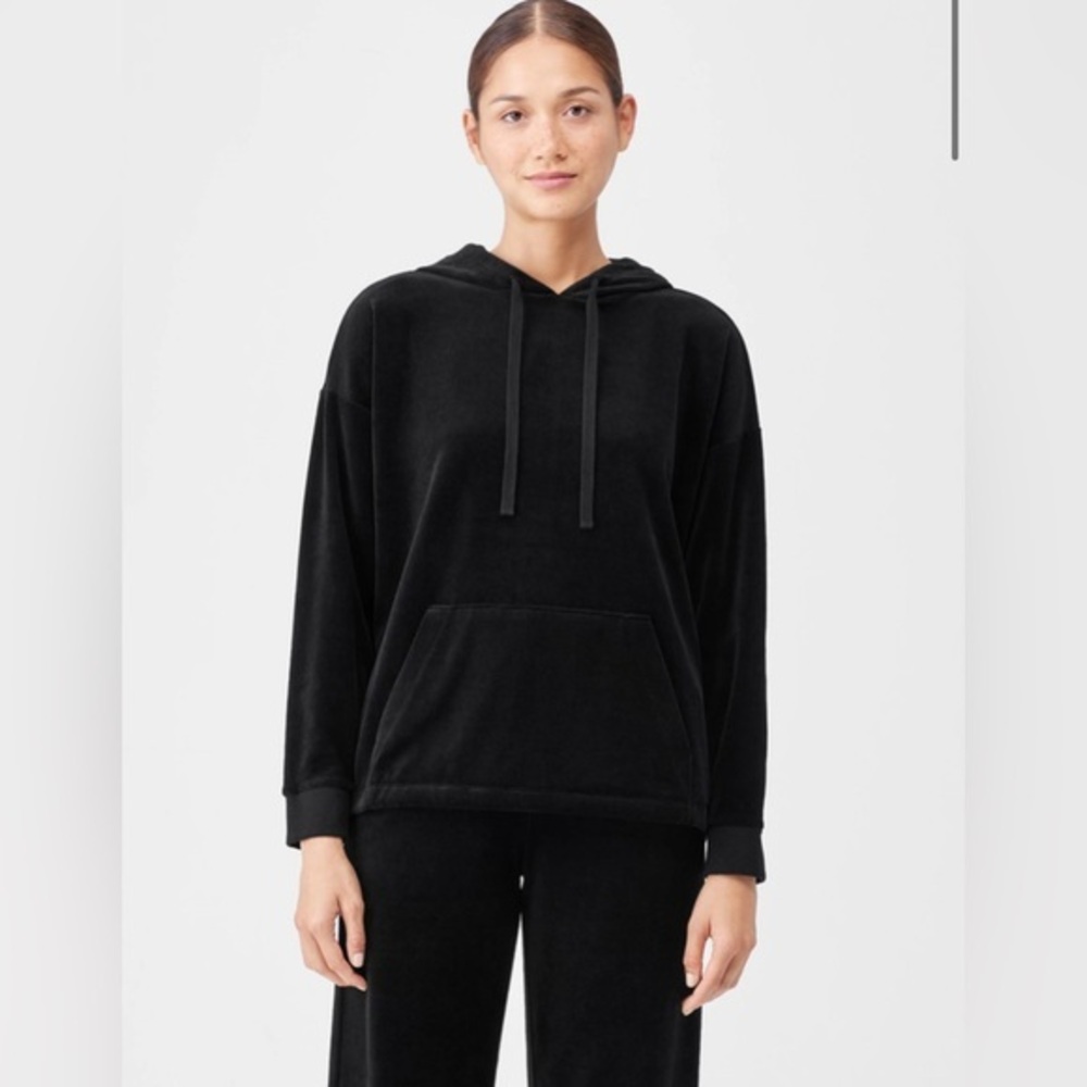 NWT! Eileen Fisher Size XS • Black Cozy Velour Knit Hooded Top.